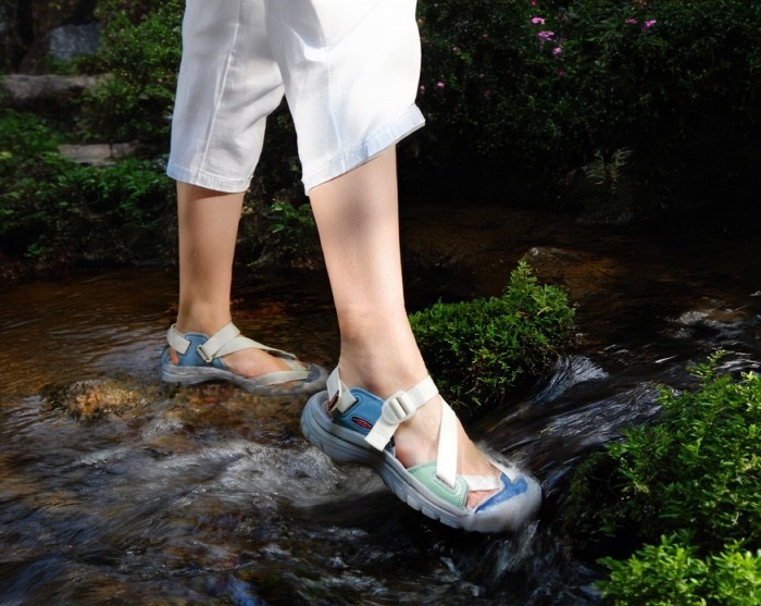 ������ ����ݡ��� ��ǥ����� KEEN ZERRAPORT II more trees �⥢���ȥ��꡼�� ������ ���ݡ��ĥ������ �����ȥɥ� ������� �ӡ���������� ������ ���ˡ����� �����奢�� ����åݥ� �쥸�㡼 ι�� �� �� �� ��Φξ��