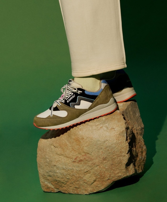 ��SALE��20��OFF�� ����� ���󥯥��� ���饷�å� KARHU SYNCHRON CLASSIC THE FOREST RULES PACK �� �ե��쥹�� �롼�륺 ���ˡ����� ��� ��ǥ����� ���塼�� �쥶�� �ܳ� �������å� ι�� �����奢�� ������桼�� ���˥󥰥��塼�� �եåȥ����� �̶� �̳�