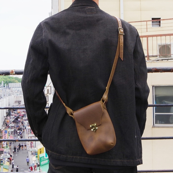 �ե���ʥ�ɥ쥶�� ��å� �ݡ��� FERNAND LEATHER LATCH POUCH �쥶�����������Хå� �ܳ� ���Ф� �Хå� �����ɥХå� �쥶���Хå� ��� ��˥��å��� ������� �����२������ ����ꥫ��