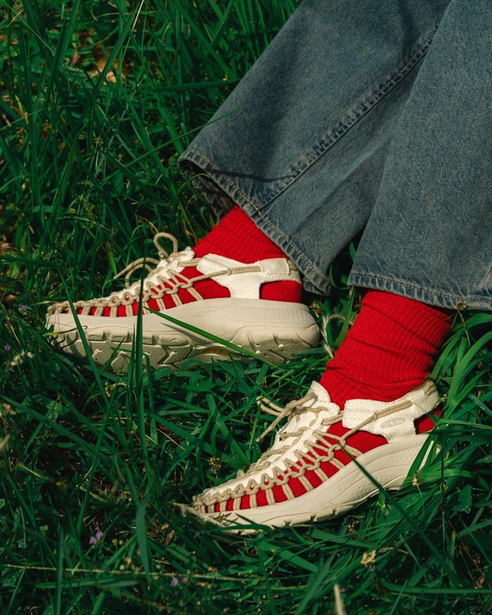 ������ ��ˡ��� �����ȥꥢ KEEN UNEEK ASTORIA CANVAS ���ݡ��ĥ������ ��ǥ����� �����ȥɥ� ������� �ӡ���������� ������ ���ˡ����� �����奢�� ����åݥ� ������桼�� �ե��� ι�� �� �� �� �ס��� ��Φξ�� ������