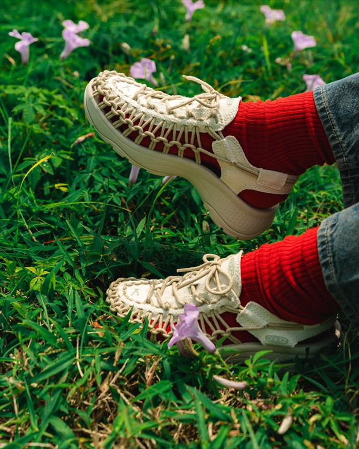 ������ ��ˡ��� �����ȥꥢ KEEN UNEEK ASTORIA CANVAS ���ݡ��ĥ������ ��ǥ����� �����ȥɥ� ������� �ӡ���������� ������ ���ˡ����� �����奢�� ����åݥ� ������桼�� �ե��� ι�� �� �� �� �ס��� ��Φξ�� ������