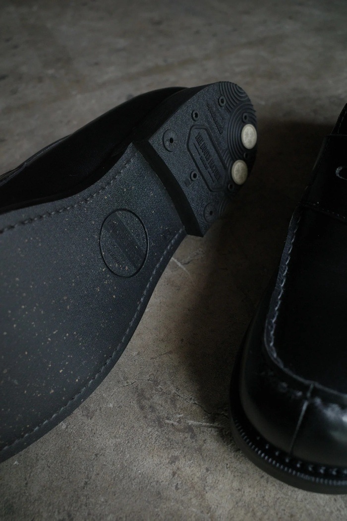 ROLLING DUB TRIO IN'EI LOAFER ������󥰥��֥ȥꥪ ���󥨥� �����ե��� �֥�å� ����������ե��� �ڥˡ������ե��� �ӥ��ͥ����塼�� �׷� �»η� �ܳ� �쥶�� ����åݥ� ����ɥ쥹 �̶� �ץ쥼��� ���ե� ������