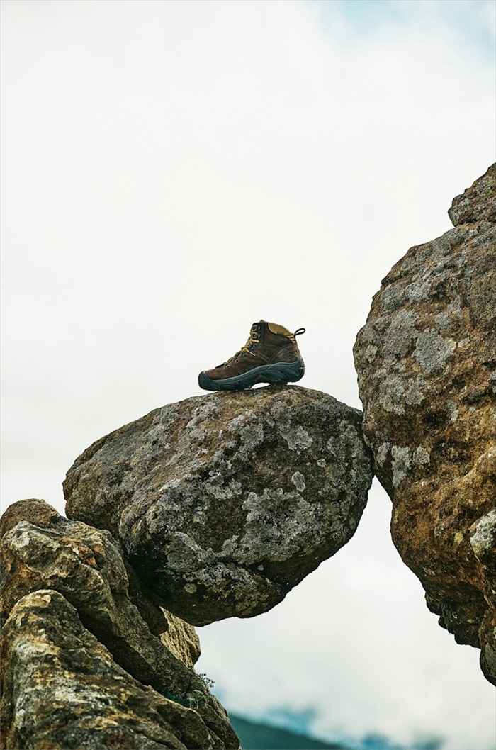 ������ �ԥ�ˡ��� KEEN PYRENEES MOUNTAIN RESEARCH �ޥ���ƥ�ꥵ���� �ޥ���ƥ�֡��� ��ǥ����� �֡��� ������ �����ȥɥ����塼�� �����������ץ롼�� �ȥ�å��󥰥��塼�� �ɿ� �����ȥɥ� ������