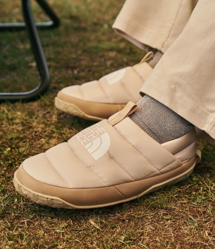 ��SALE��30��OFF�� �����Ρ������ե����� ���ˡ����� ��� THE NORTH FACE Nuptse Down Mule NF02371 �̥ץ� ������ �ߥ塼�� ���å������塼�� �롼�ॷ�塼�� ���Ρ����塼�� ������� �����å� �����ȥɥ� ������