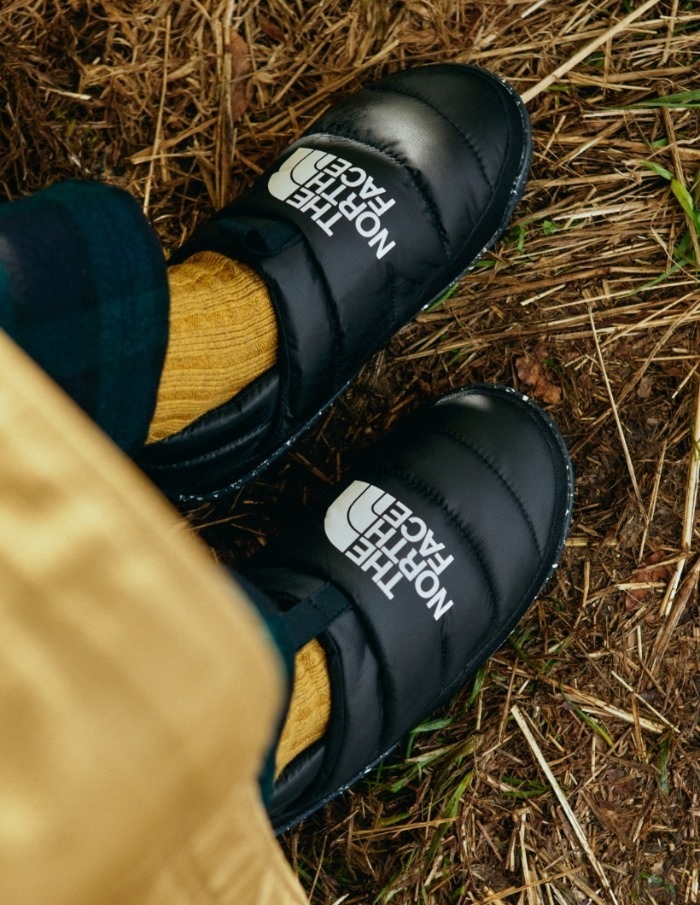 ��SALE��30��OFF�� �����Ρ������ե����� ���ˡ����� ��� THE NORTH FACE Nuptse Down Mule NF02371 �̥ץ� ������ �ߥ塼�� ���å������塼�� �롼�ॷ�塼�� ���Ρ����塼�� ������� �����å� �����ȥɥ� ������