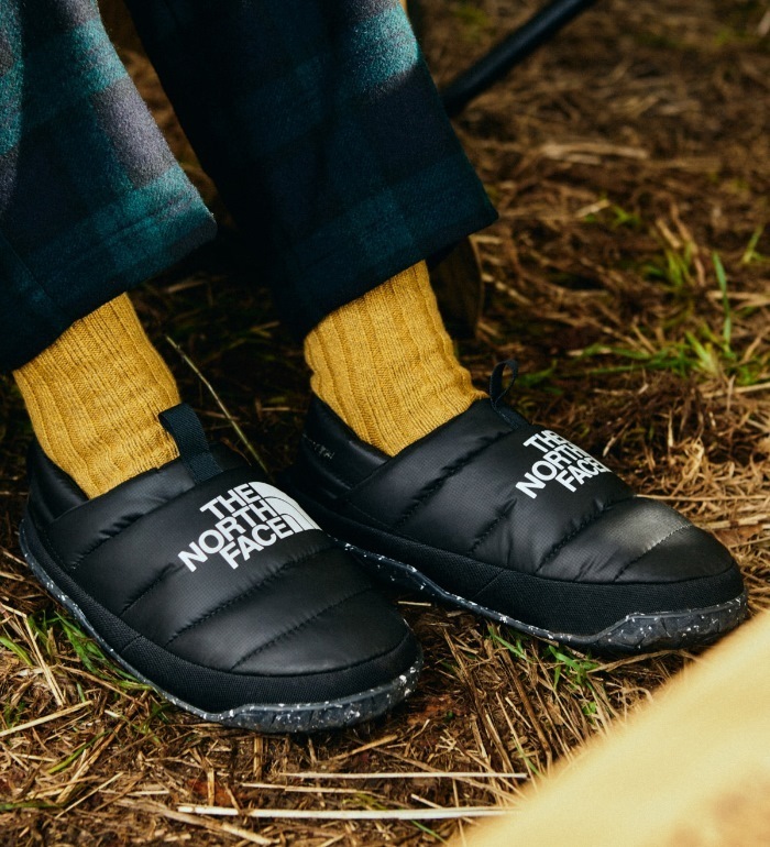 ��SALE��30��OFF�� �����Ρ������ե����� ���ˡ����� ��� THE NORTH FACE Nuptse Down Mule NF02371 �̥ץ� ������ �ߥ塼�� ���å������塼�� �롼�ॷ�塼�� ���Ρ����塼�� ������� �����å� �����ȥɥ� ������