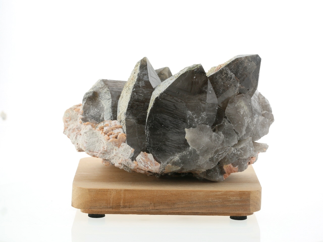 黒水晶 （モリオン） 原石（木製台座付き）　魔除け・浄化用 No.9 