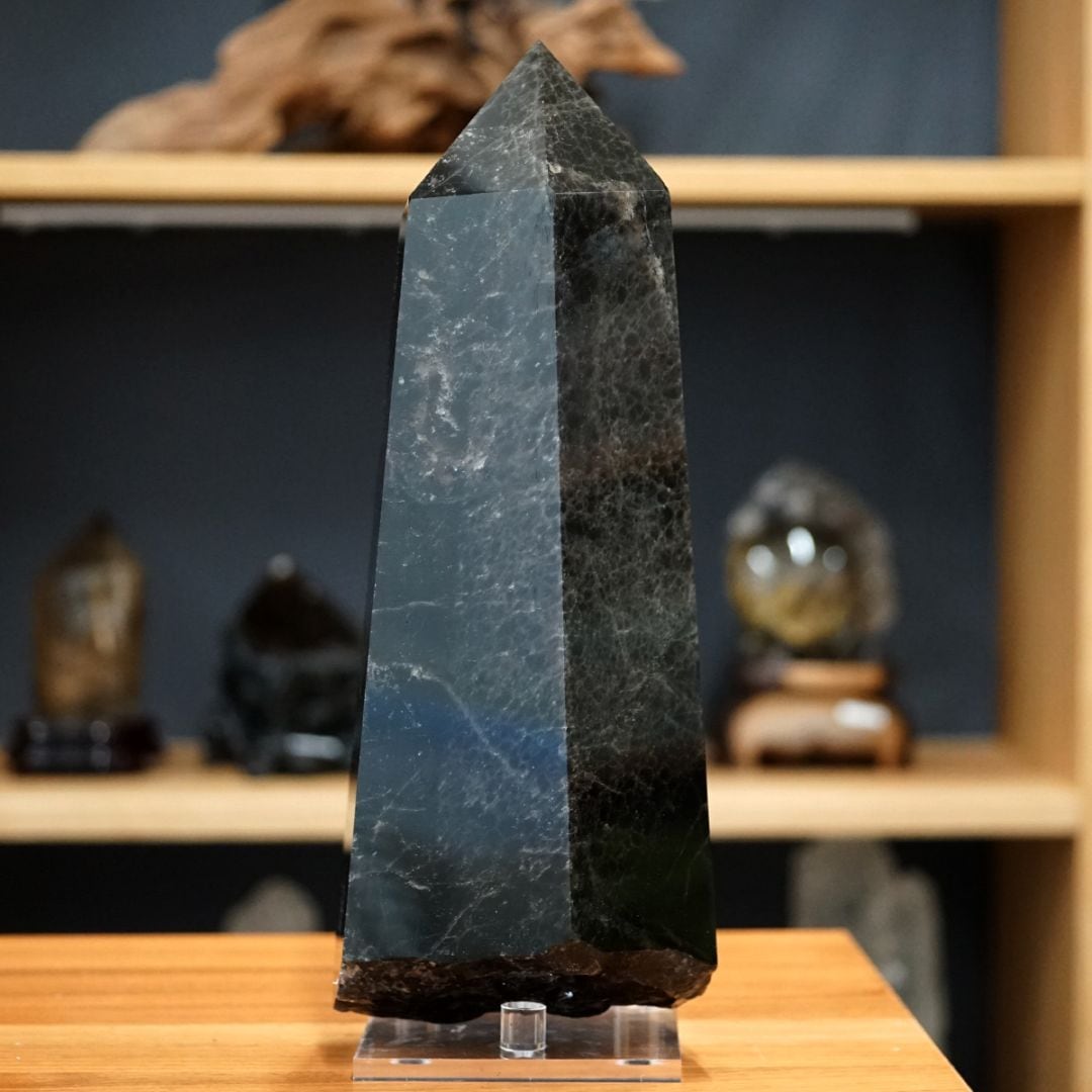 黒水晶 （モリオン） 原石（木製台座付き） 魔除け・浄化用 No.11 ｜最