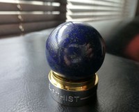 ラピスラズリ （天然・無処理） 丸玉置物 26〜30mm玉 最高級（5A）|原石・丸玉・置物|ラピスラズリ（瑠璃）