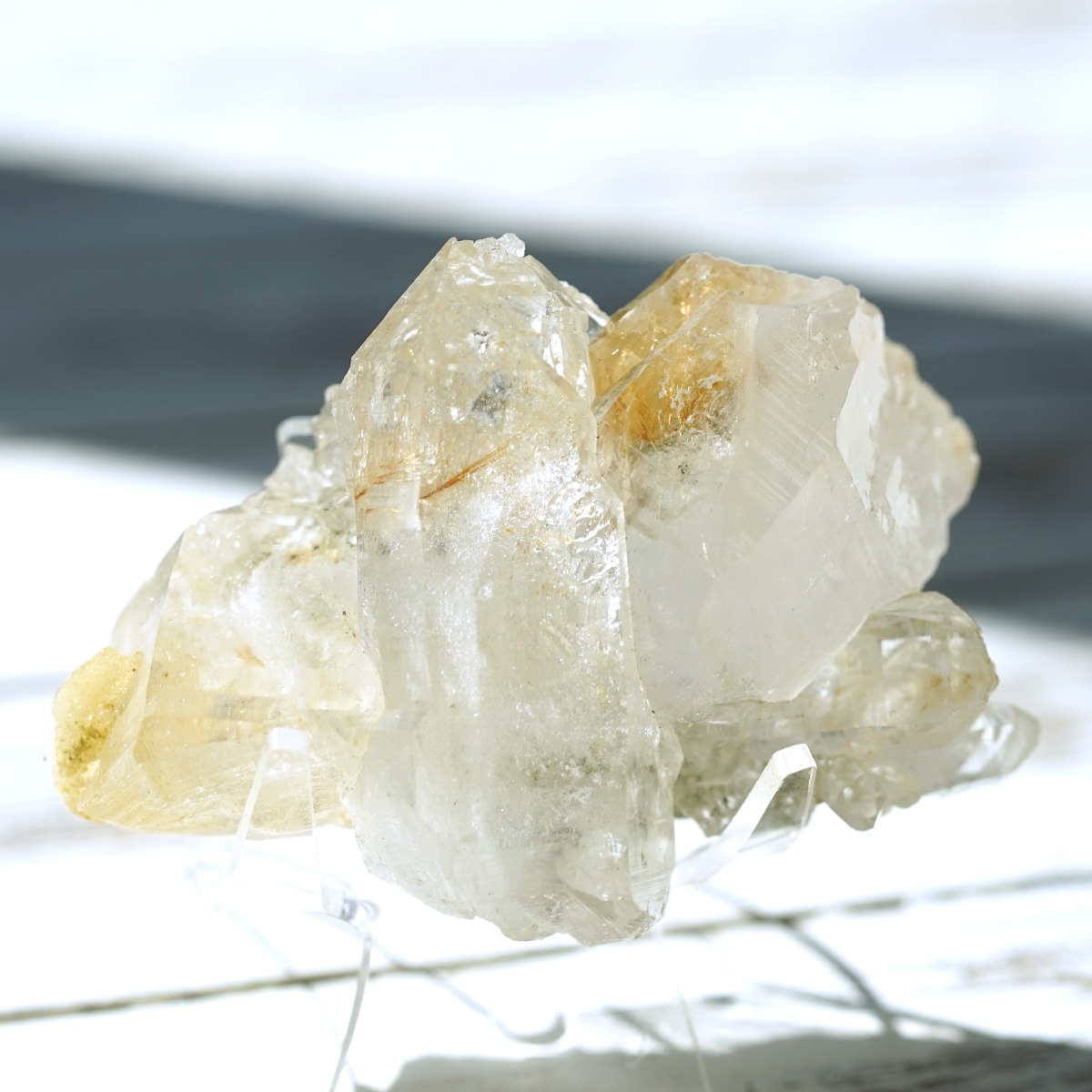ヒマラヤ水晶 ゴールドルチル入り クラスター （Kullu Parvati Valley / クル・パールヴァティ渓谷） 原石 No.23   [ 画像現物・一点物 ]  