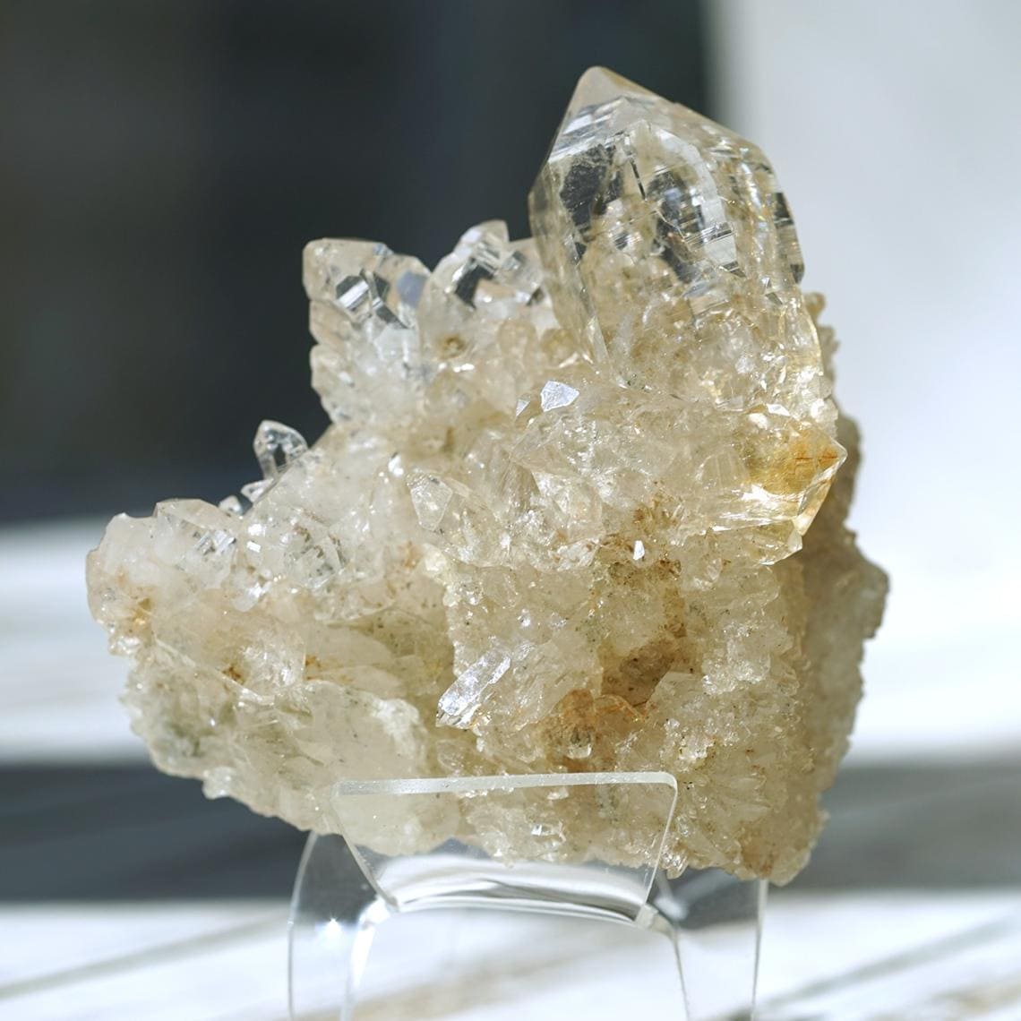 ヒマラヤ水晶 ゴールドルチル入り クラスター （Kullu Parvati Valley / クル・パールヴァティ渓谷） 原石 No.25   [ 画像現物・一点物 ]  