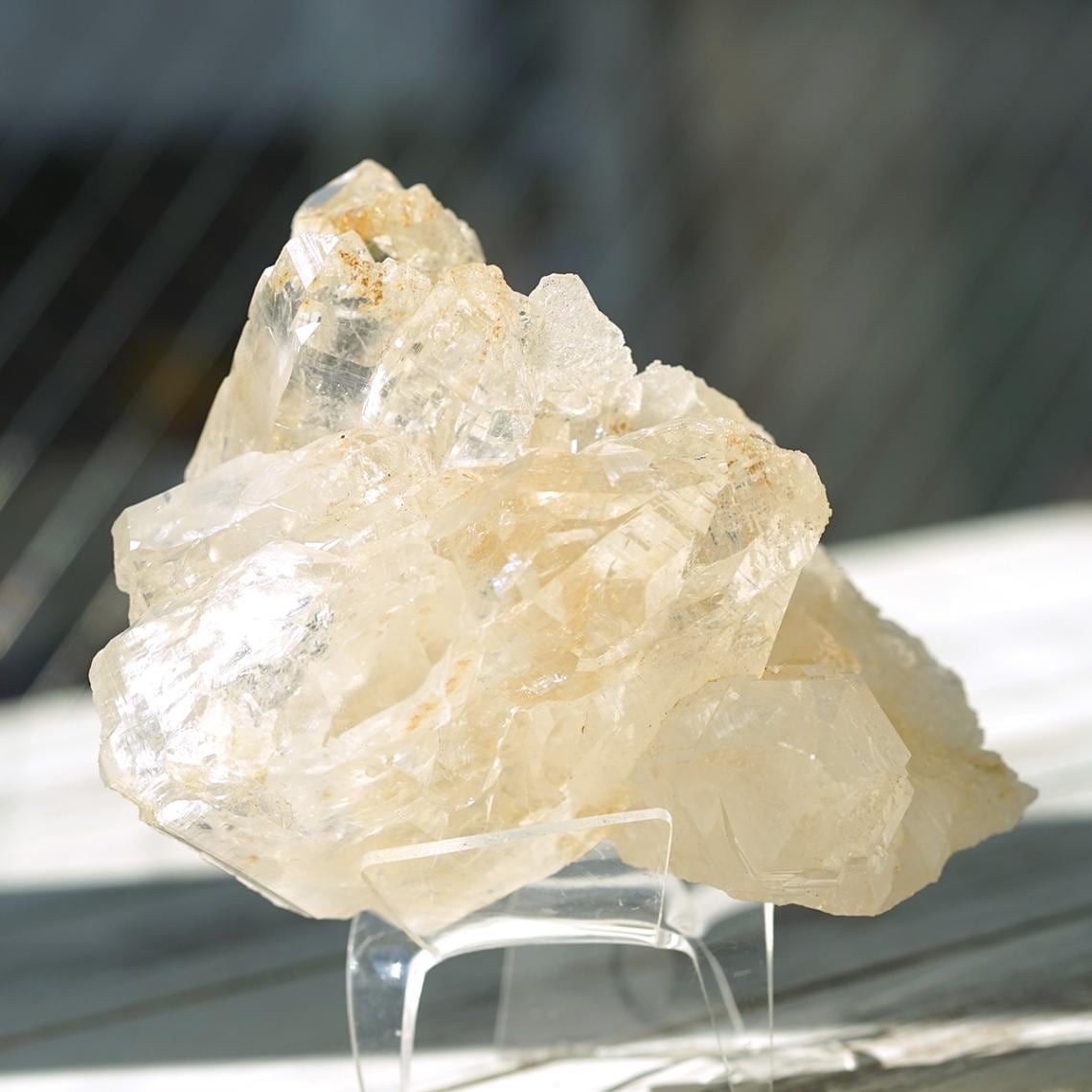 ヒマラヤ水晶 ゴールドルチル入り クラスター （Kullu Parvati Valley / クル・パールヴァティ渓谷） 原石 No.27   [ 画像現物・一点物 ]  