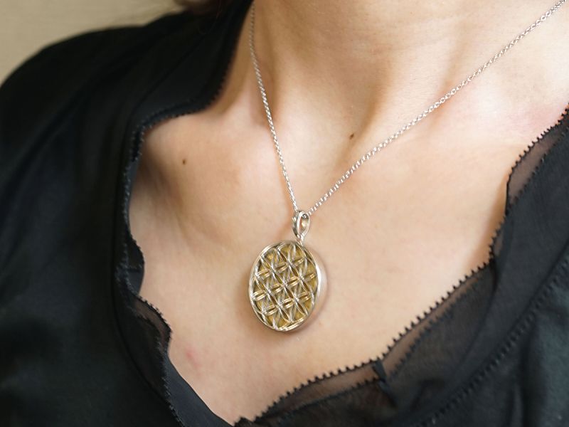 ブルーギベオン　フラワーオブライフ　ペンダントトップ ギベオン隕石 フラワーオブライフ ペンダントトップ Mサイズ ゴールド