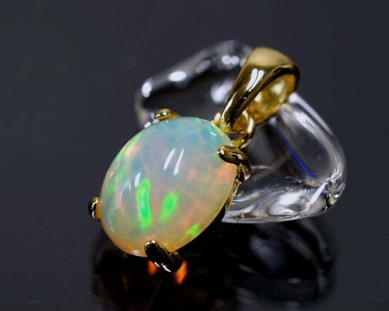 オパール ペンダント オーバル型（小） （シルバー925金ﾒｯｷ