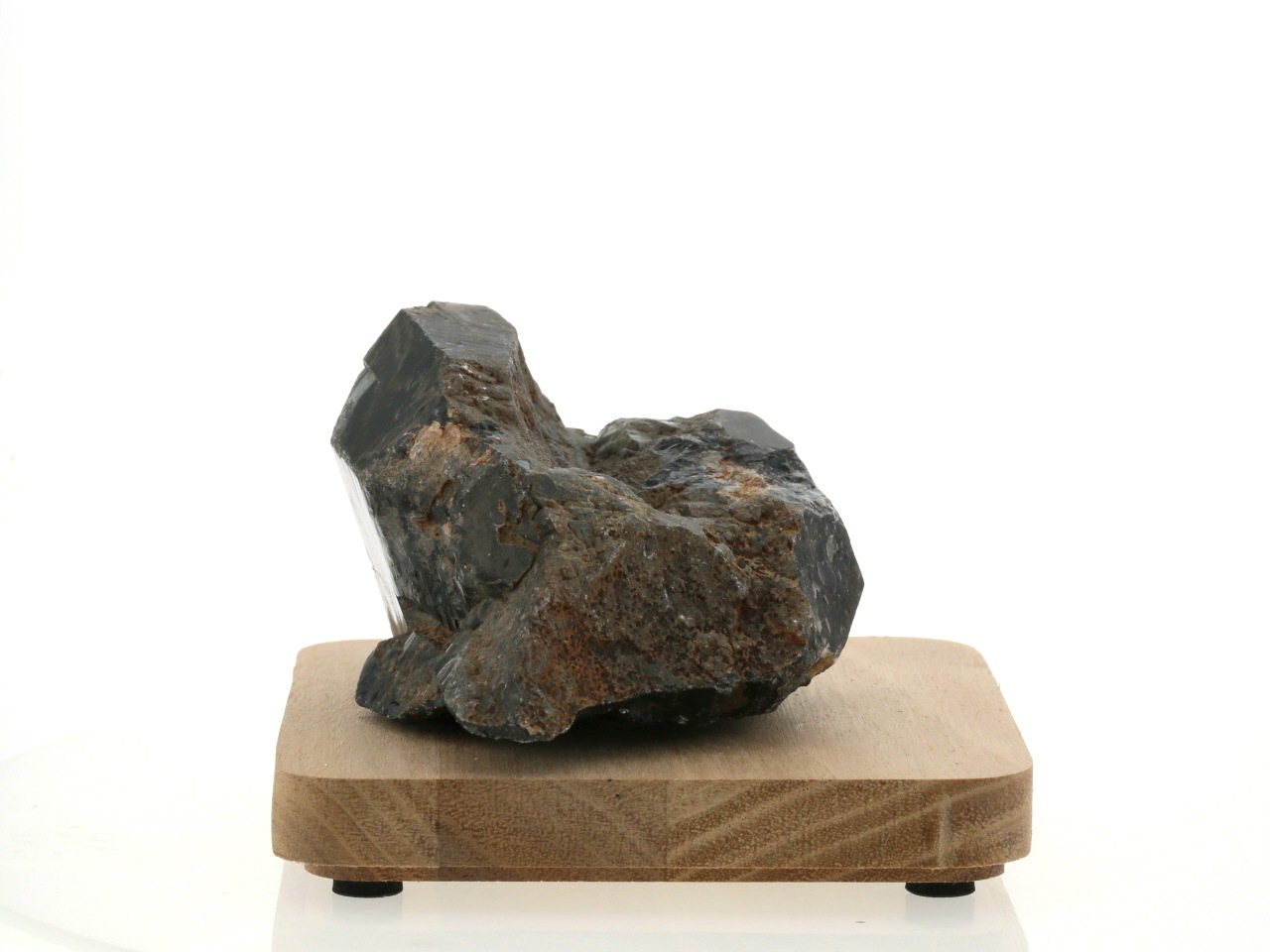 黒水晶 （モリオン） 原石（木製台座付き） 魔除け・浄化用 No.7 ｜最