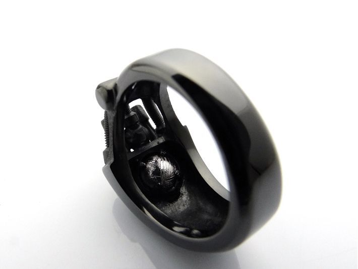 DEVELOPMENT（発展、展開）　- BLACK -