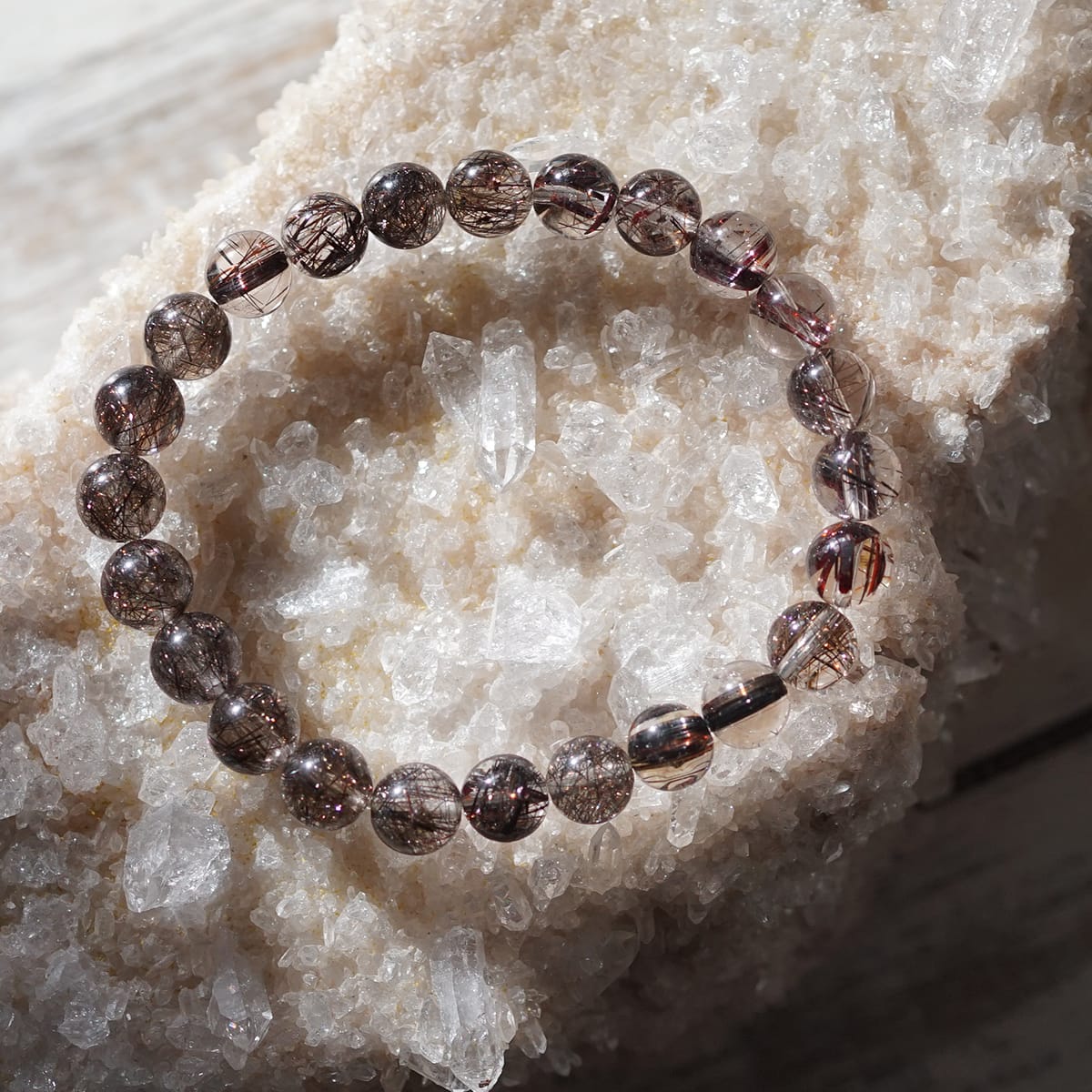 【最高品質】二酸化チタンブラックルチルブレスレット　日本彩珠鑑別書付き 最高品質】二酸化チタンブラックルチルブレスレット 日本彩珠鑑別書