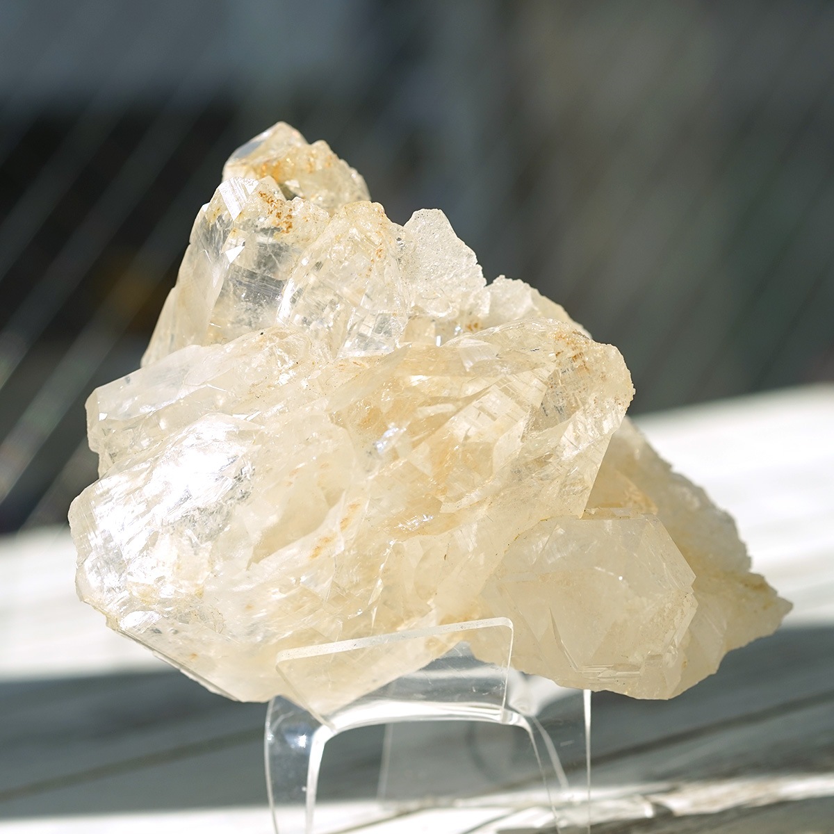 ヒマラヤ水晶 ゴールドルチル入り クラスター （Kullu Parvati Valley / クル・パールヴァティ渓谷） 原石 No.27   [ 画像現物・一点物 ]  
