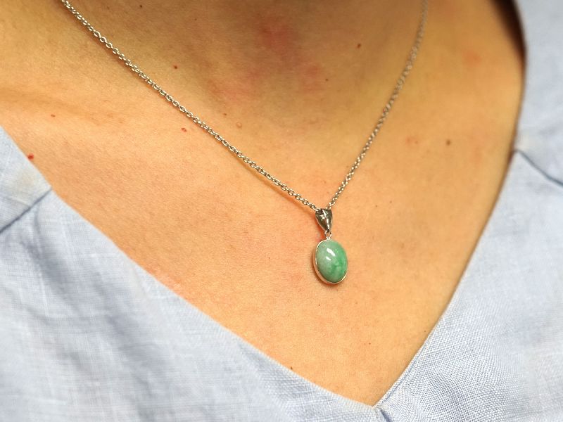 糸魚川産 翡翠 ペンダントトップ （18金ホワイトゴールド） No.12｜最