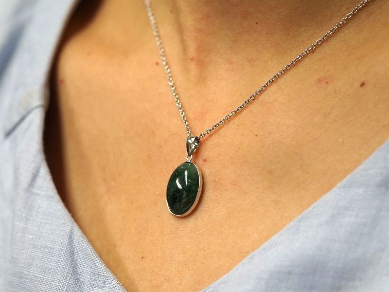 糸魚川産 翡翠 ペンダントトップ （18金ホワイトゴールド） No.15｜最