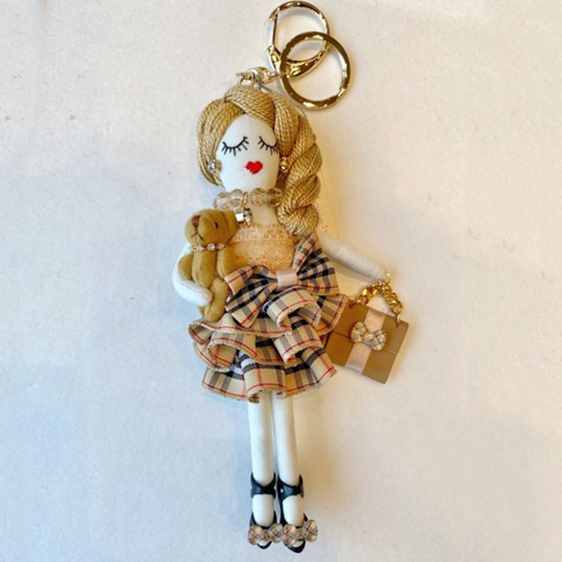くまちゃん抱っこの女の子❅キーホルダー Amazon.co.jp: くまのおもちゃのキーホルダー | くまの