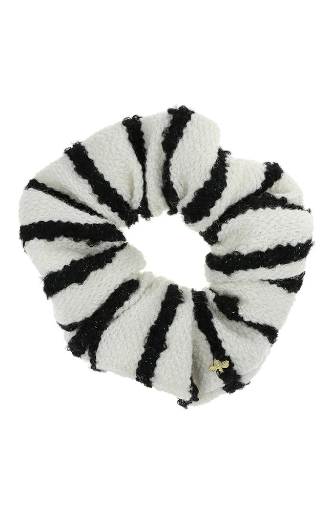 ジューン スクランチー（ホワイト/ブラック）