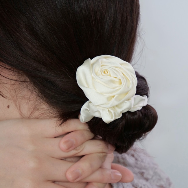 【FRANCE LUXE】国内完売 パール スクランチー かんたん華やか ハーパー スクランチー (ホワイト) | フランスラックス