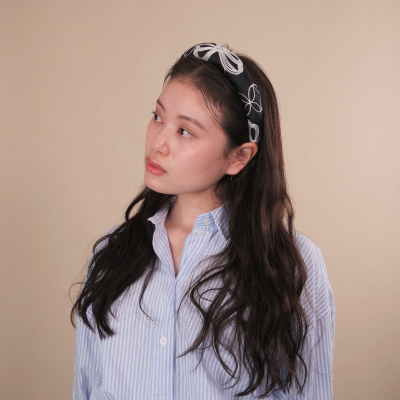 ジュリア ヘッドバンド（ブラック/ホワイト）