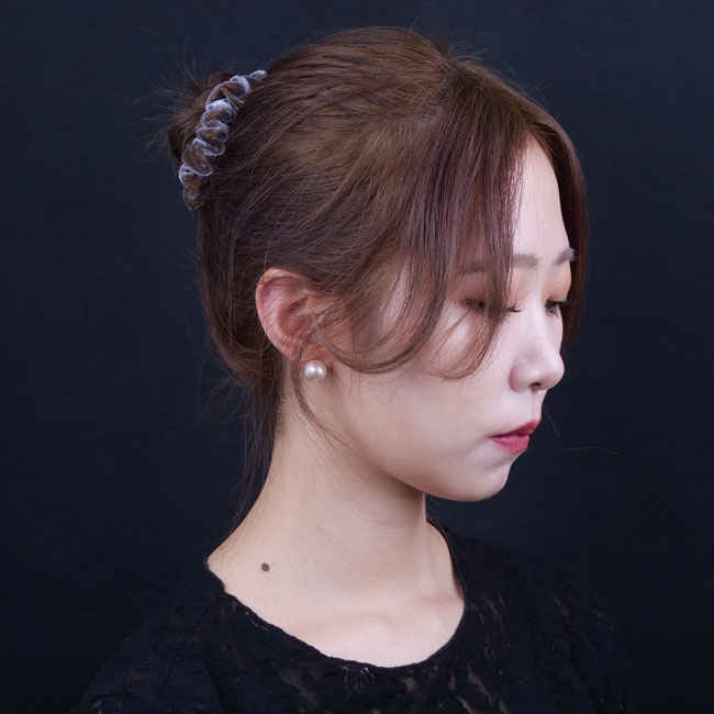 スモール スクランチー (グレー ベルベット)