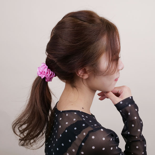 スモール スクランチー (シルク シャルムーズ ミルクシェイク)