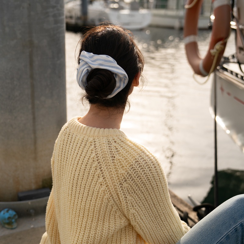 アンディー スクランチー（ブルー/クリーム）