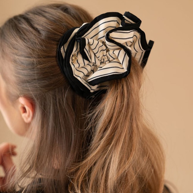 バリー スクランチー(クリーム/ブラック)