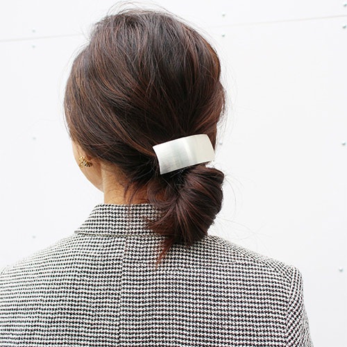 ブラッシュド メタル ボリューム バレッタ (シルバー)