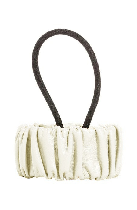 スナップ レザー ポニー カフ (アイボリー)