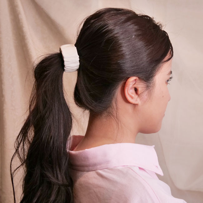 スナップ レザー ポニー カフ (アイボリー)