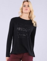 ����T�����