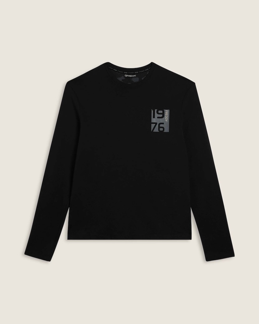 ĹµT�����