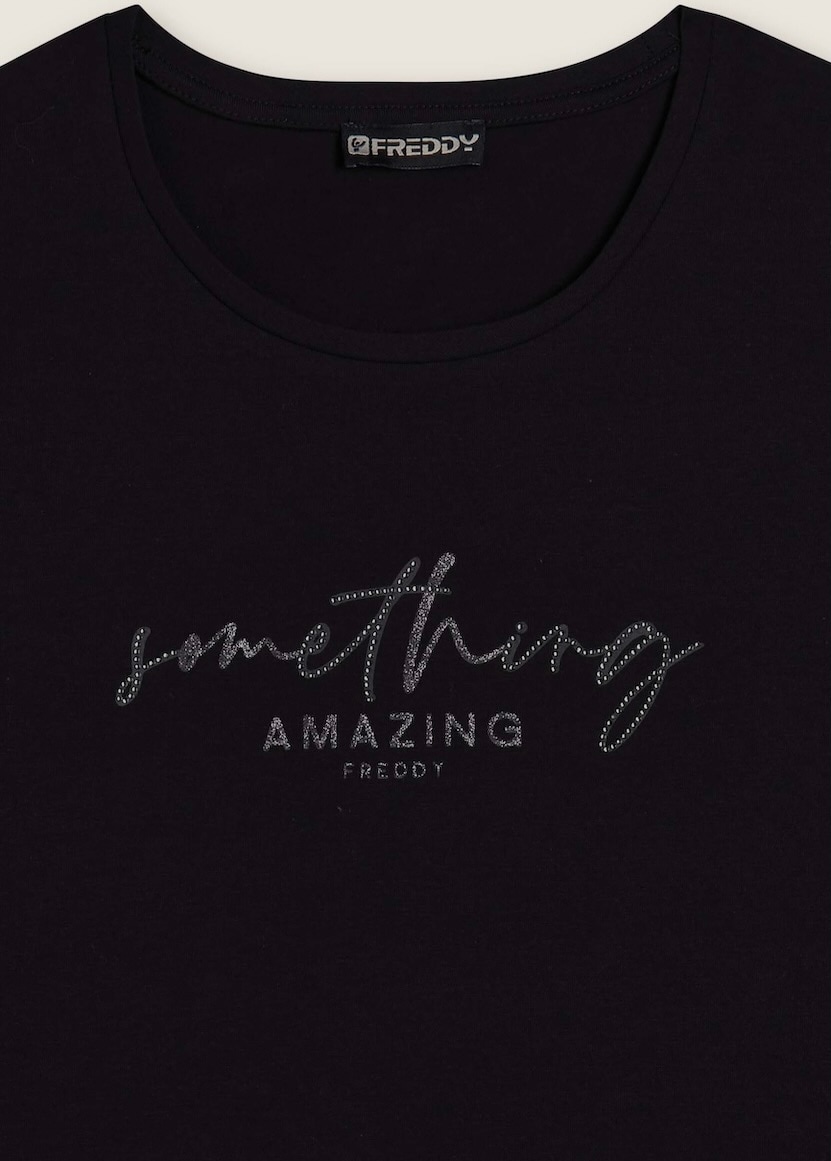 ĹµT�����