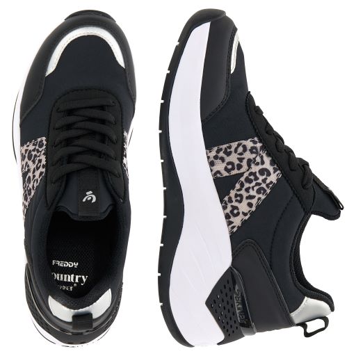 ��ǥ��������塼��Skinair