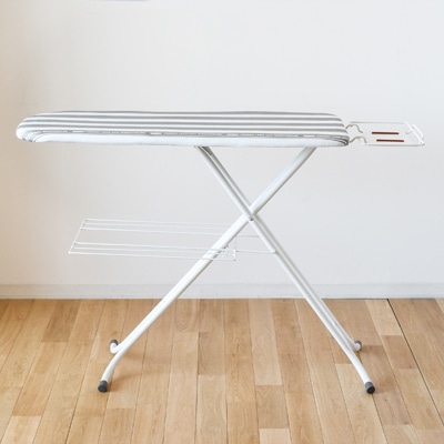 アイロンボード スタンドタイプ（フレディレック／Freddy Leck）