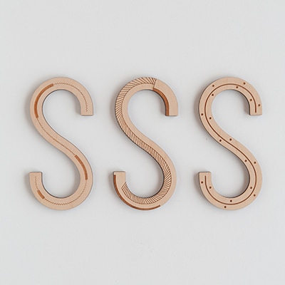 リトアニア木製Ｓ字フック