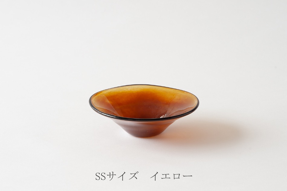 美品　Frescoガラス bowl ボウル 4個セット SS サイズ カスミ ボウル（フレスコ／fresco） フリーデザイン ｜ 北欧