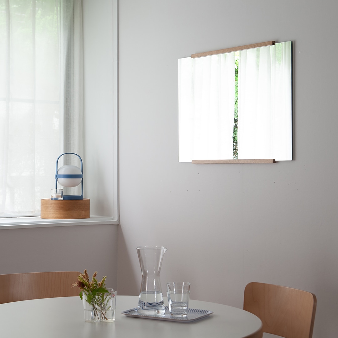 レクタングラーウォールミラー（ムーベ／MOEBE）