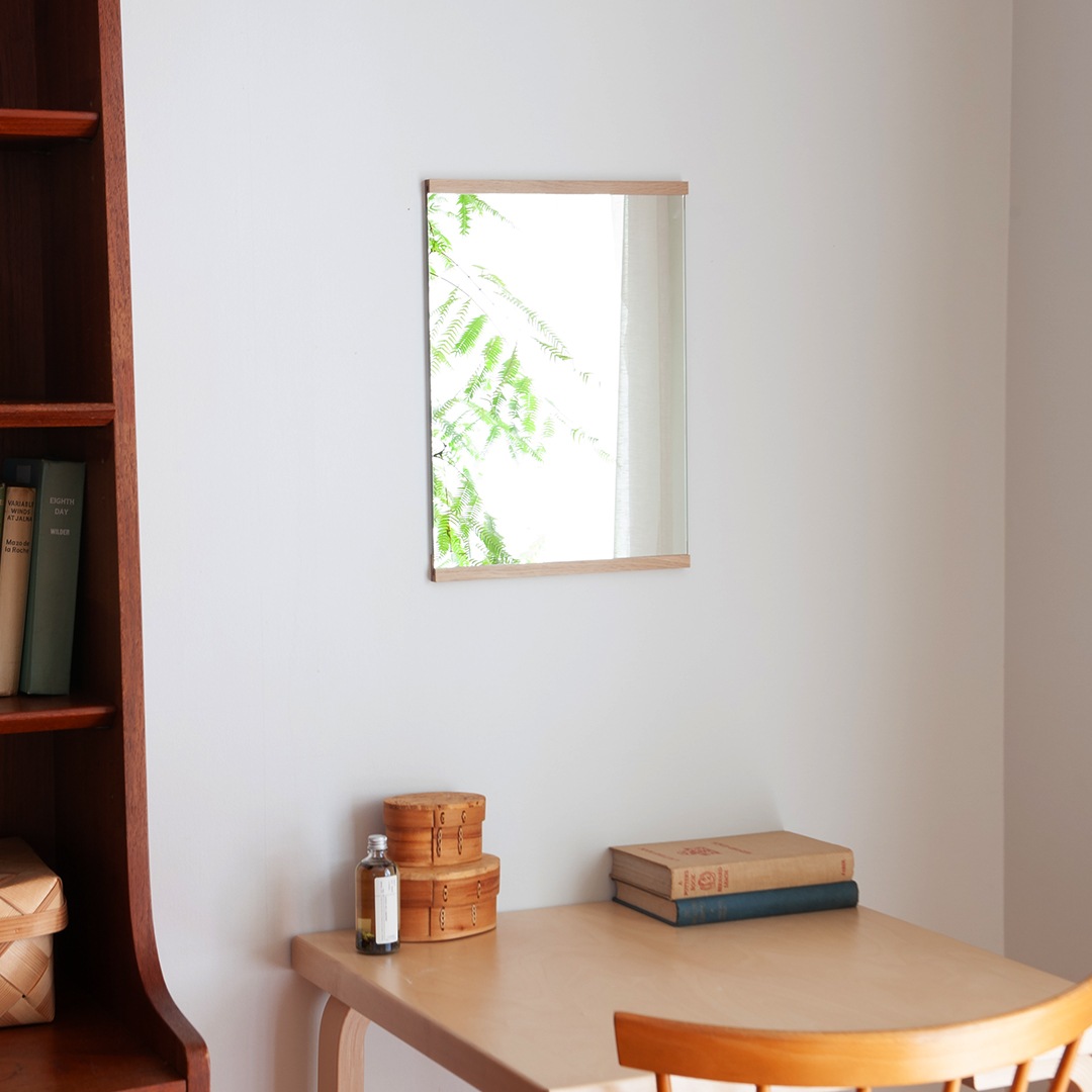 レクタングラーウォールミラー（ムーベ／MOEBE）