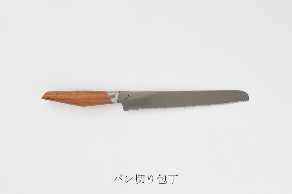【新品未使用】kasane 21cm パン切り包丁 スミカマ ブレッドナイフ kasane カサネ パン切包丁 21cm パン切り包丁 パンスライサー