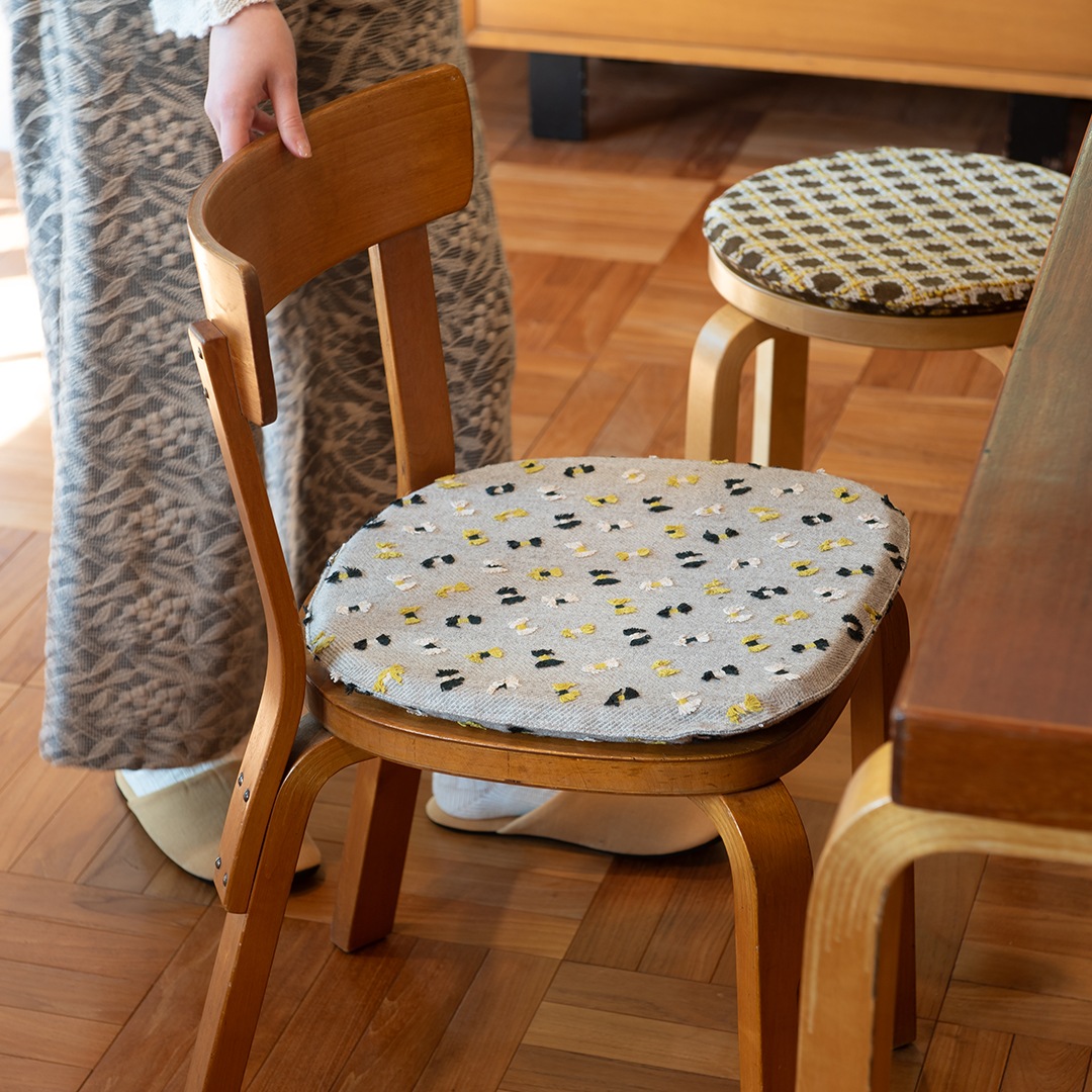 チェア 69 シートクッション／chair 69 seat cushion（生地の可能性