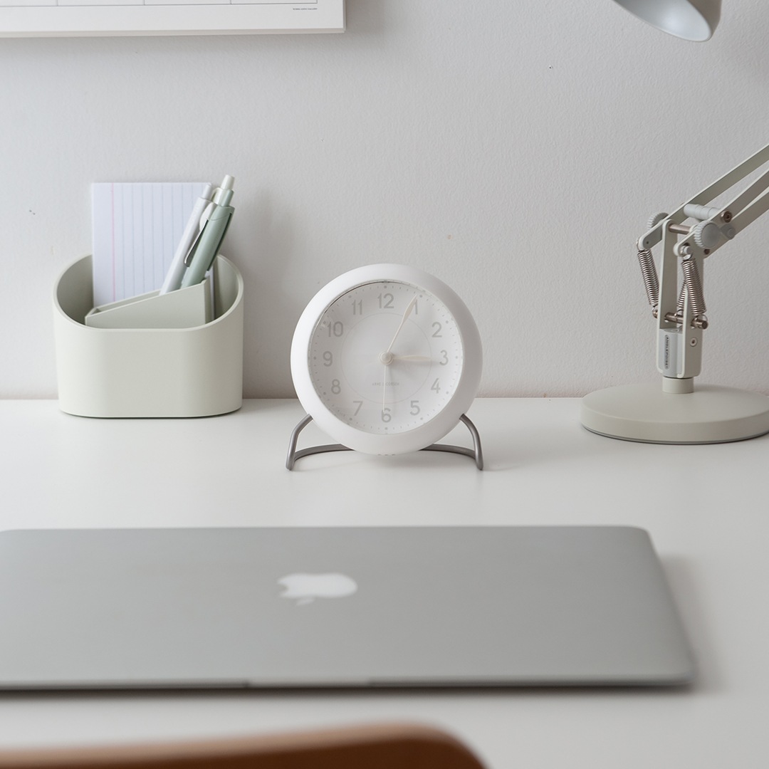 arne jacobsen テーブルクロック ARNE JACOBSEN （アルネヤコブセン）テーブルクロック