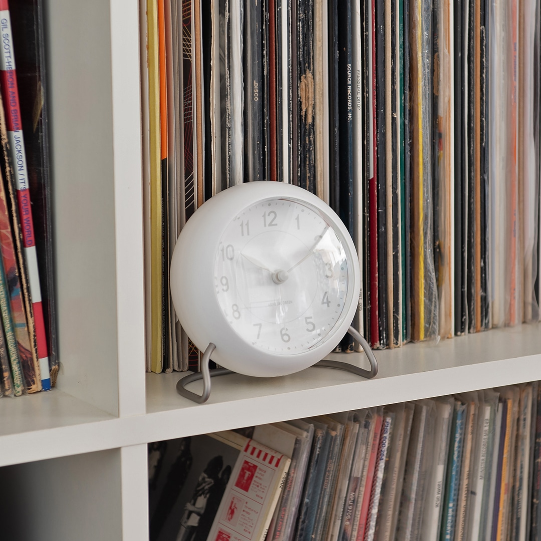【新品未使用】アルネ・ヤコブセン ステーション ベルビュー テーブルクロック アルネ・ヤコブセン テーブルクロック ステーション ベルビュー