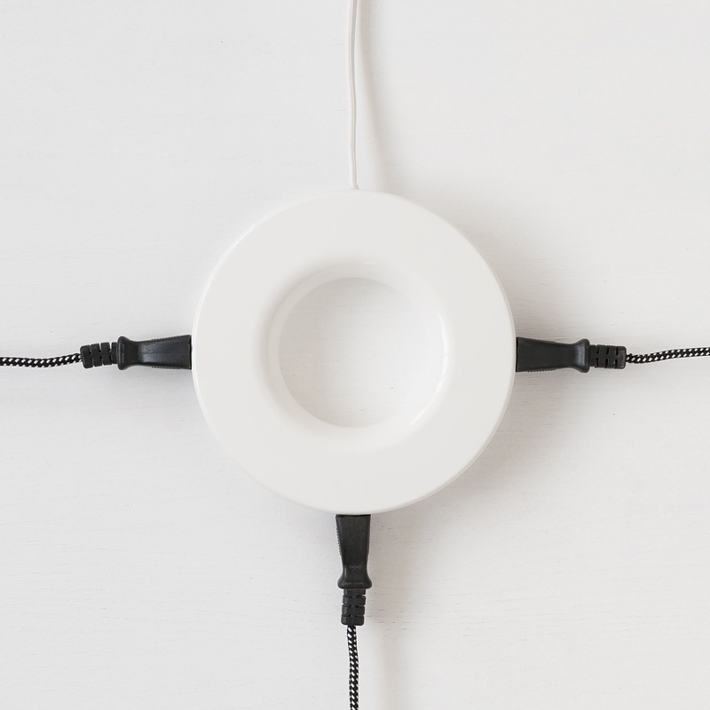 PLUGO（モノス／monos）