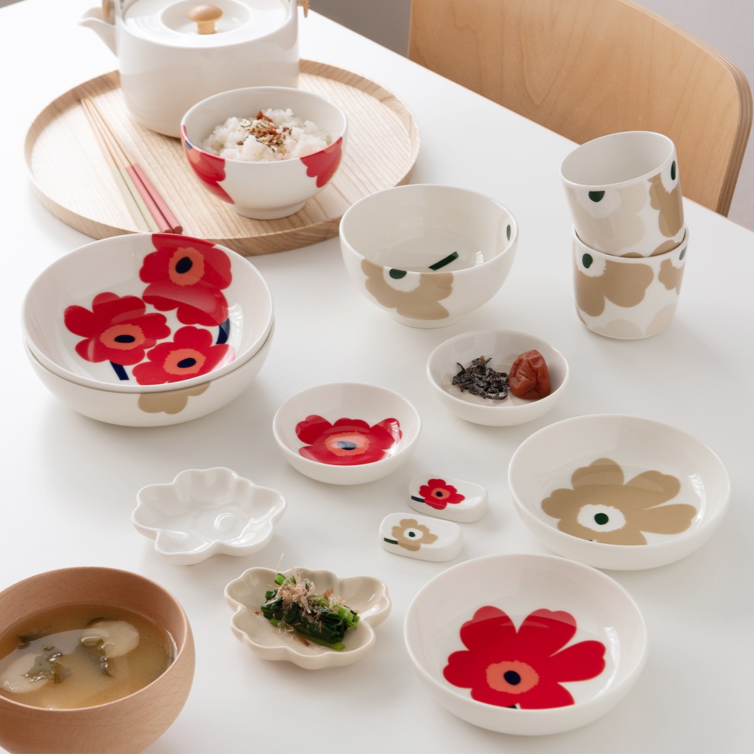 ウニッコ ベージュ・レッド（マリメッコ／marimekko） フリーデザイン
